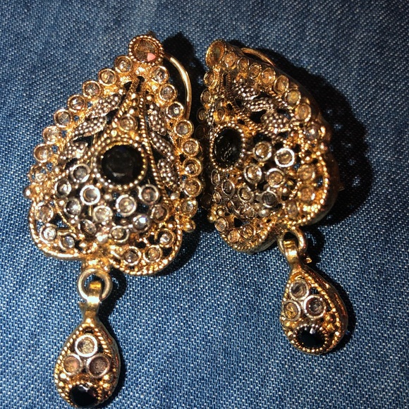 Party Earrings - Picture 2 of 3